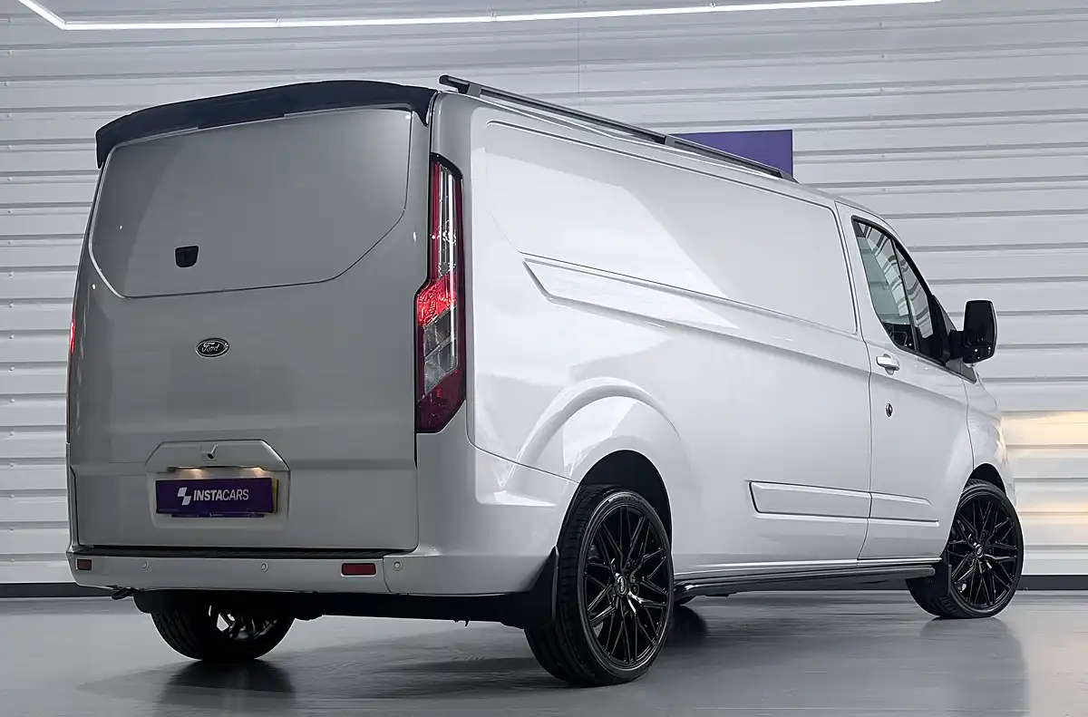 Used 2023 Ford Transit Custom 300 Limited Moondust Silver - Interior and Exterior details 15
