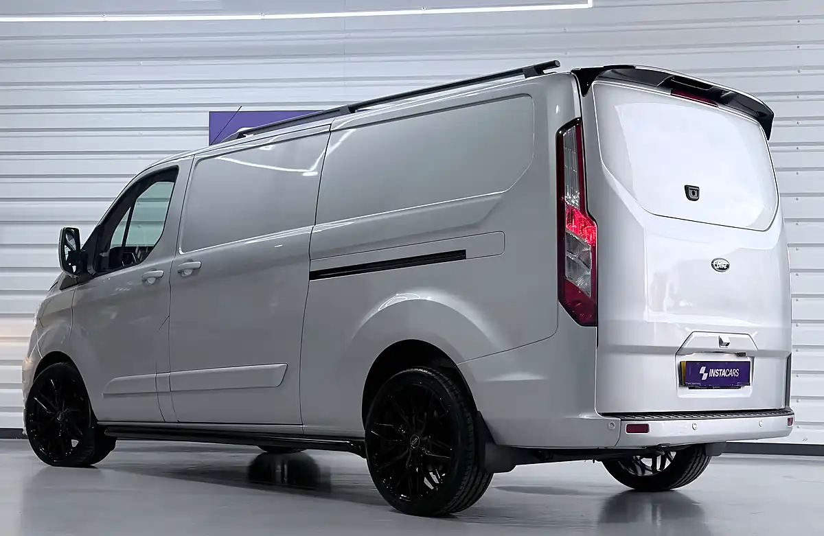Used 2023 Ford Transit Custom 300 Limited Moondust Silver - Interior and Exterior details 17