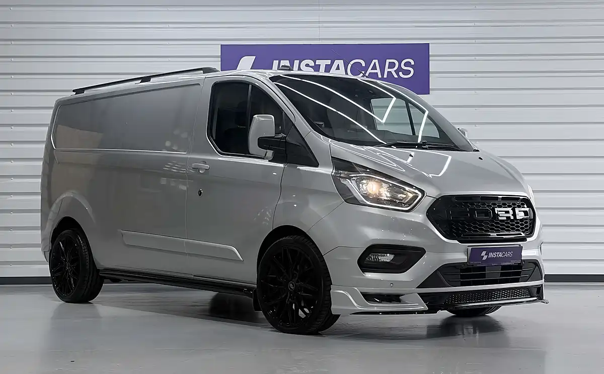 Used 2023 Ford Transit Custom 300 Limited Moondust Silver - Interior and Exterior details 4