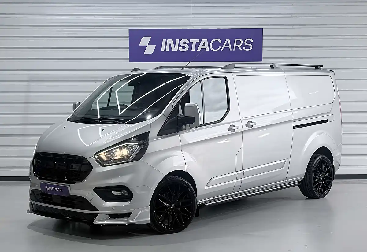 Used 2023 Ford Transit Custom 300 Limited Moondust Silver - Interior and Exterior details 7