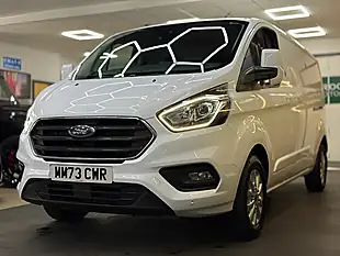 Used 2023 Ford Transit Custom 300 Limited P/V White - Interior and Exterior details 5