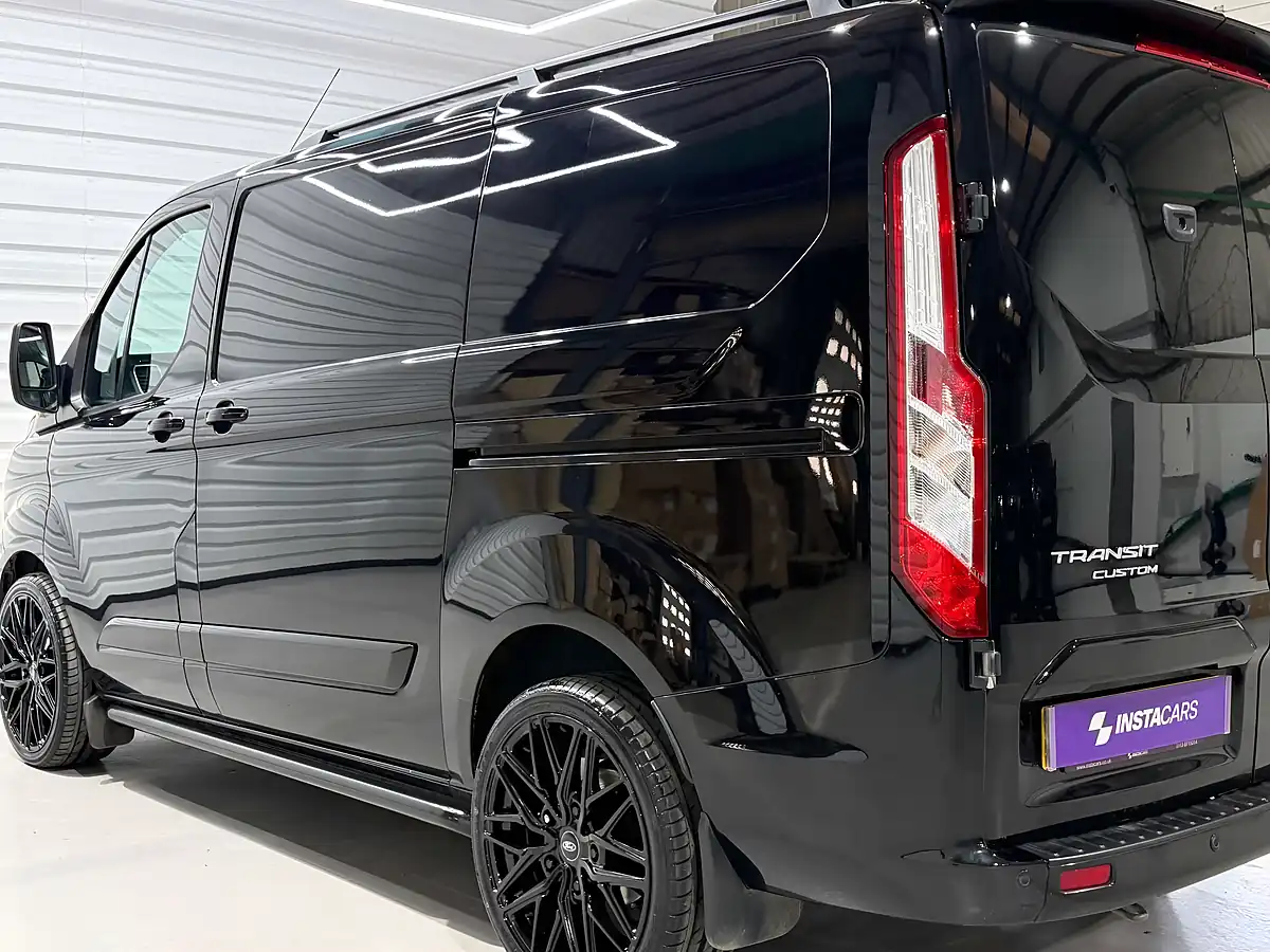 Used 2023 Ford Transit Custom 300 Limited Shadow Black (metallic Colour) - Interior and Exterior details 14