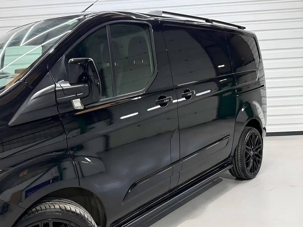 Used 2023 Ford Transit Custom 300 Limited Shadow Black (metallic Colour) - Interior and Exterior details 16