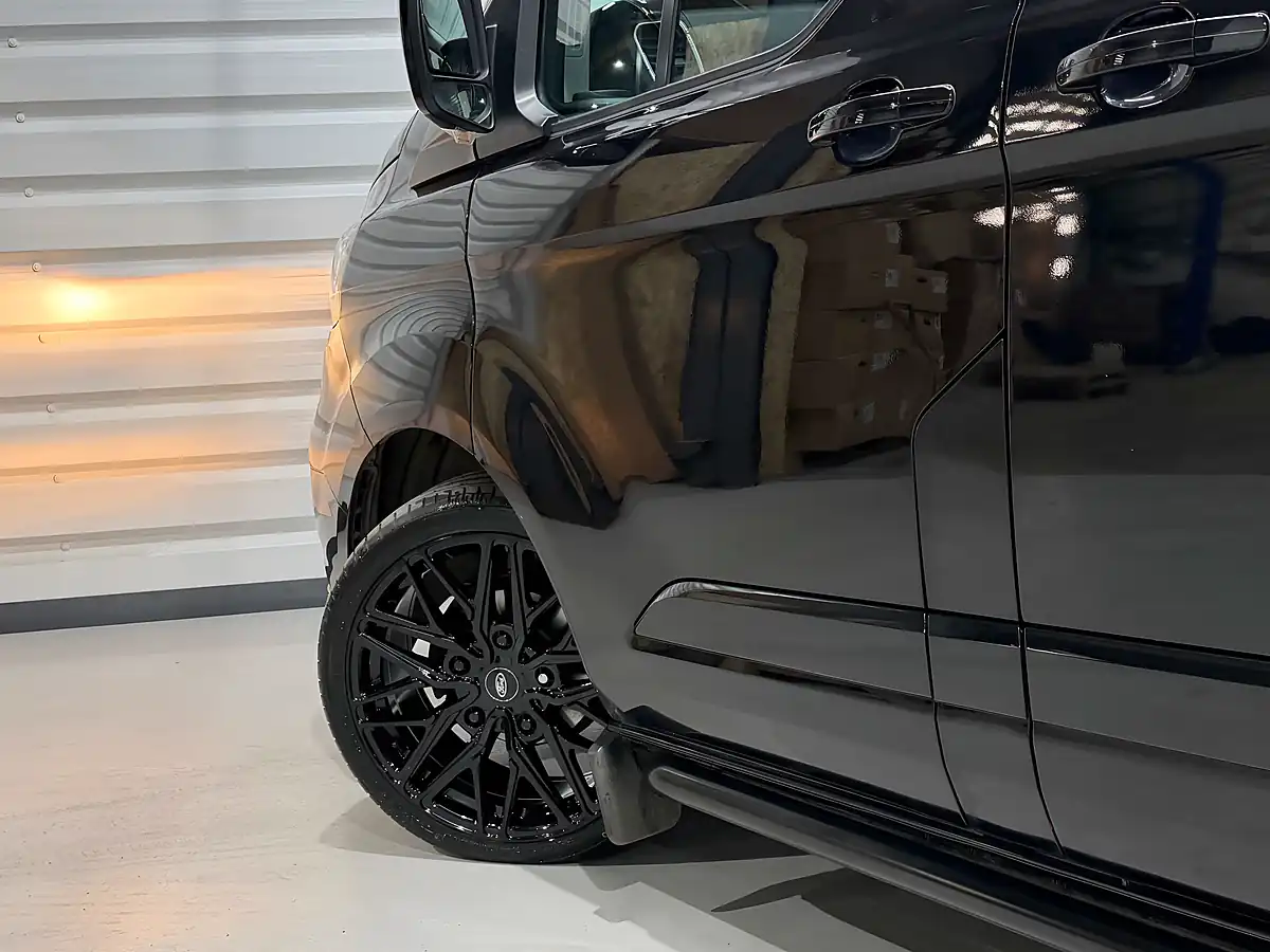 Used 2023 Ford Transit Custom 300 Limited Shadow Black (metallic Colour) - Interior and Exterior details 4
