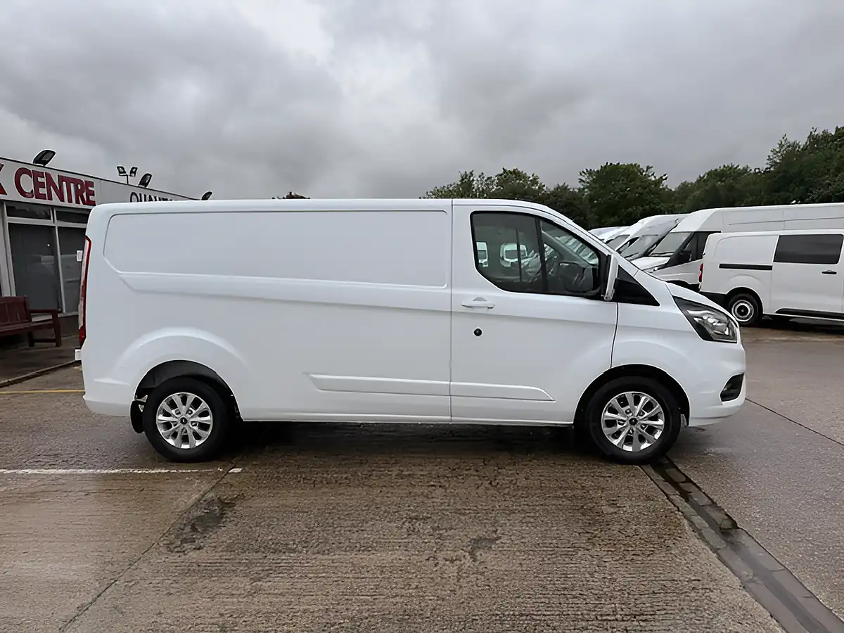 Used 2023 Ford Transit Custom 300 Limited White - Interior and Exterior details 2