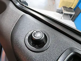 Used 2023 Ford Transit Custom 300 Ltd L2 H1 Silver - Interior and Exterior details 9