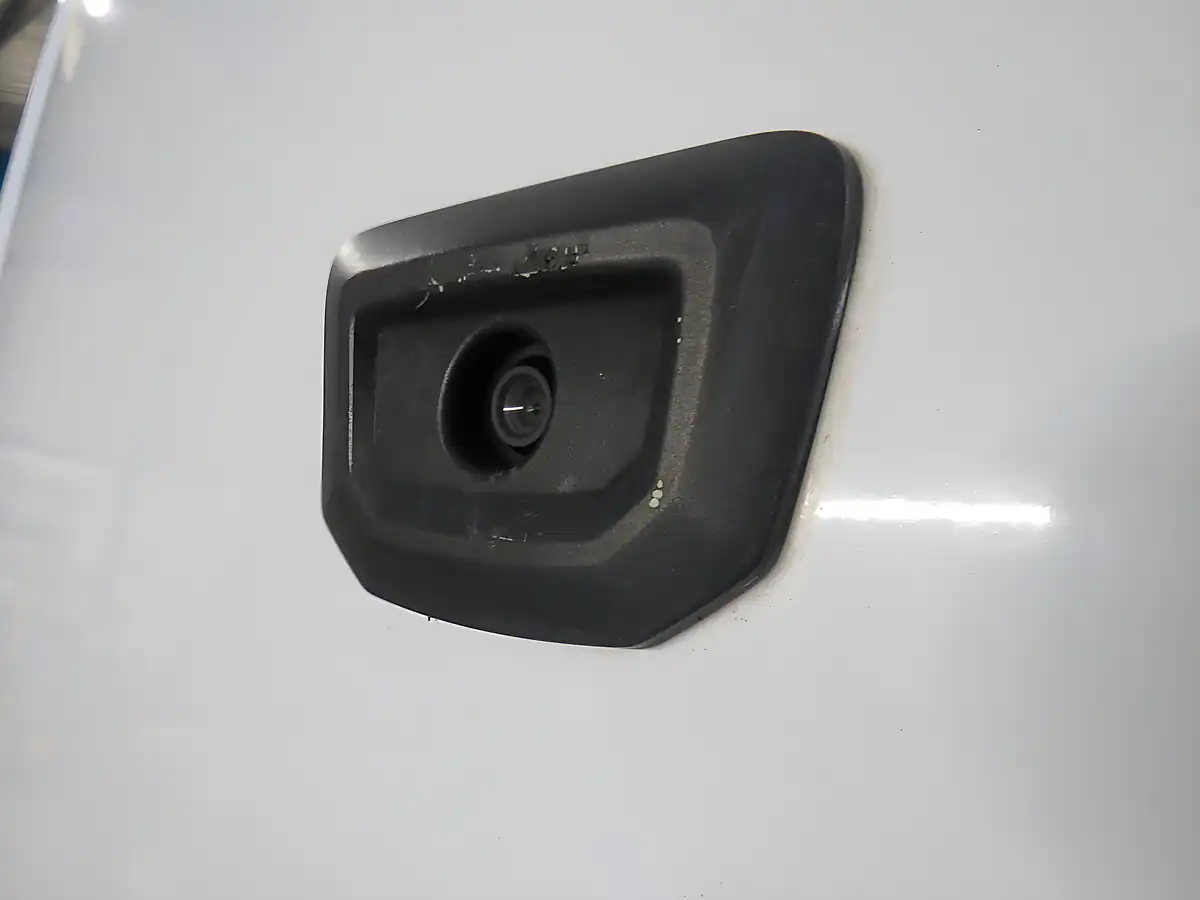 Used 2023 Ford Transit Custom 300 Ltd Lwb White - Interior and Exterior details 5