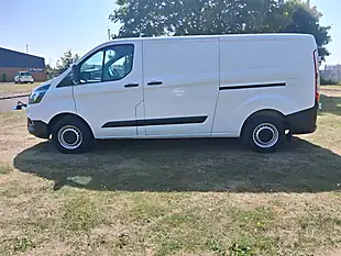 Used 2023 Ford Transit Custom 300 White - Interior and Exterior details 2