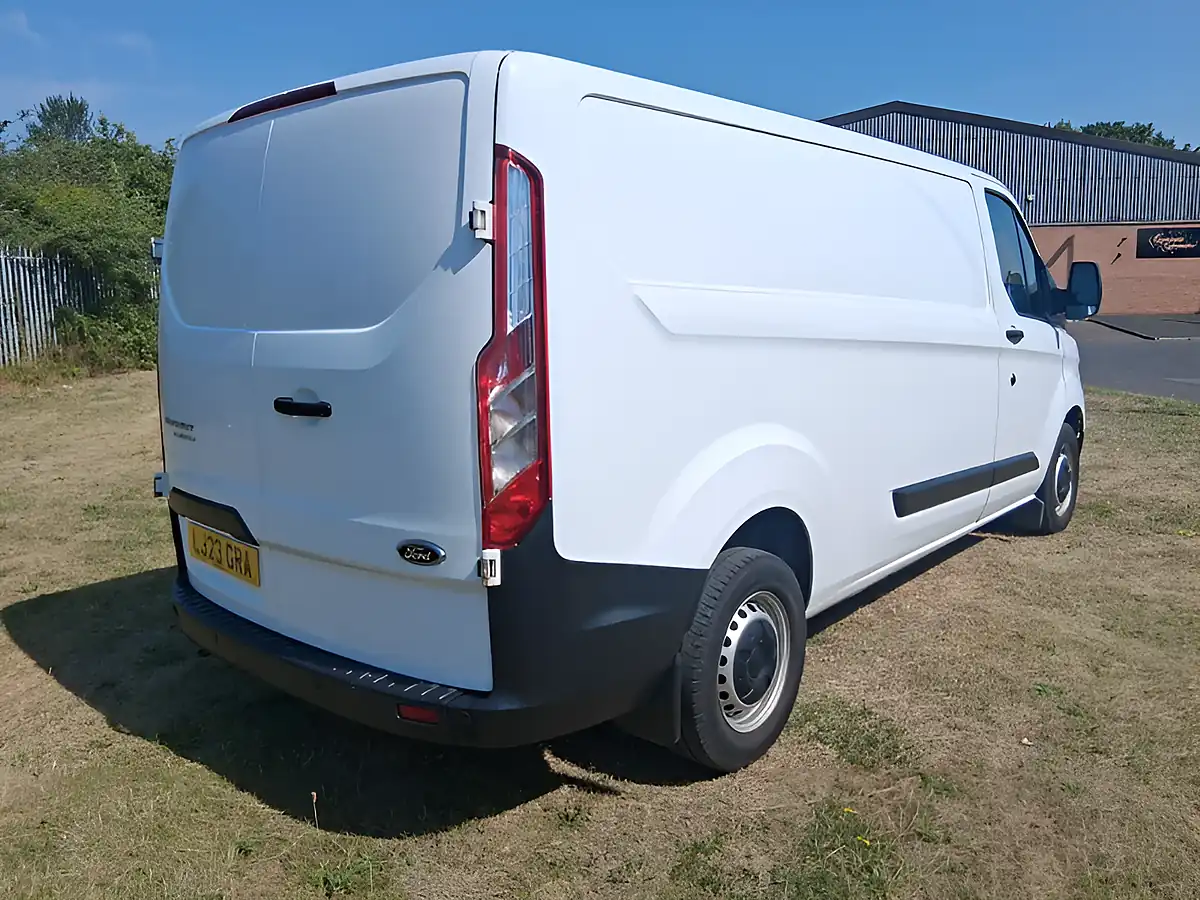 Used 2023 Ford Transit Custom 300 White - Interior and Exterior details 5