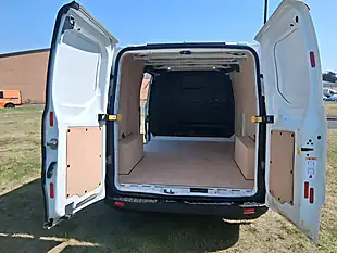 Used 2023 Ford Transit Custom 300 White - Interior and Exterior details 9