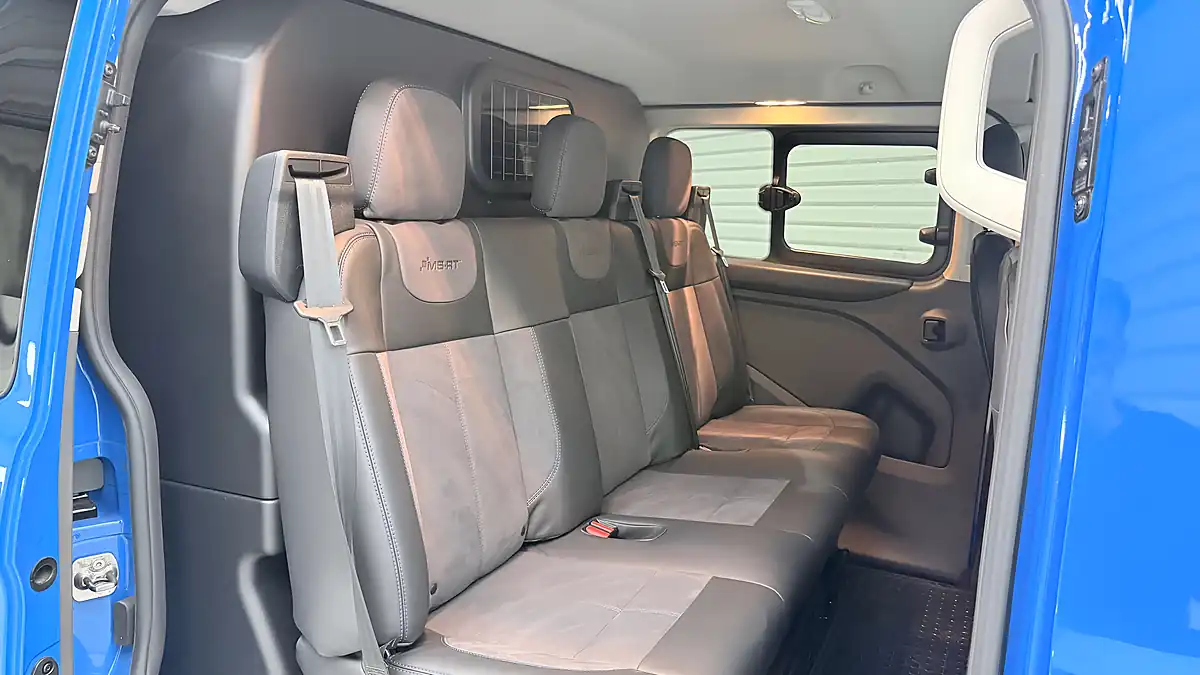Used 2023 Ford Transit Custom 320 Msrt Double Cab 5 Seater Svo Paint - Interior and Exterior details 3