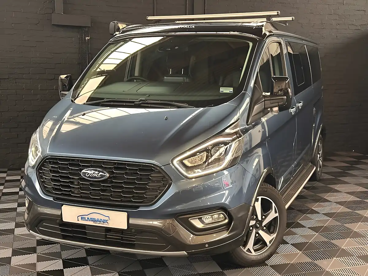 Used 2023 Ford Transit Custom 340 Nugget L2H1 - Front View