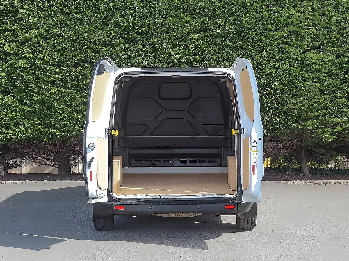 Used 2023 Ford Transit Custom Leader Frozen White - Interior and Exterior details 8