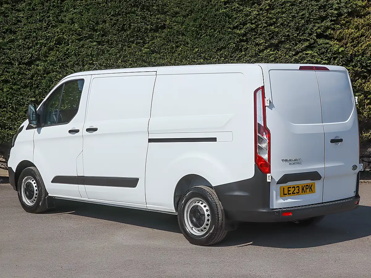 Used 2023 Ford Transit Custom Leader Frozen White - Interior and Exterior details 11