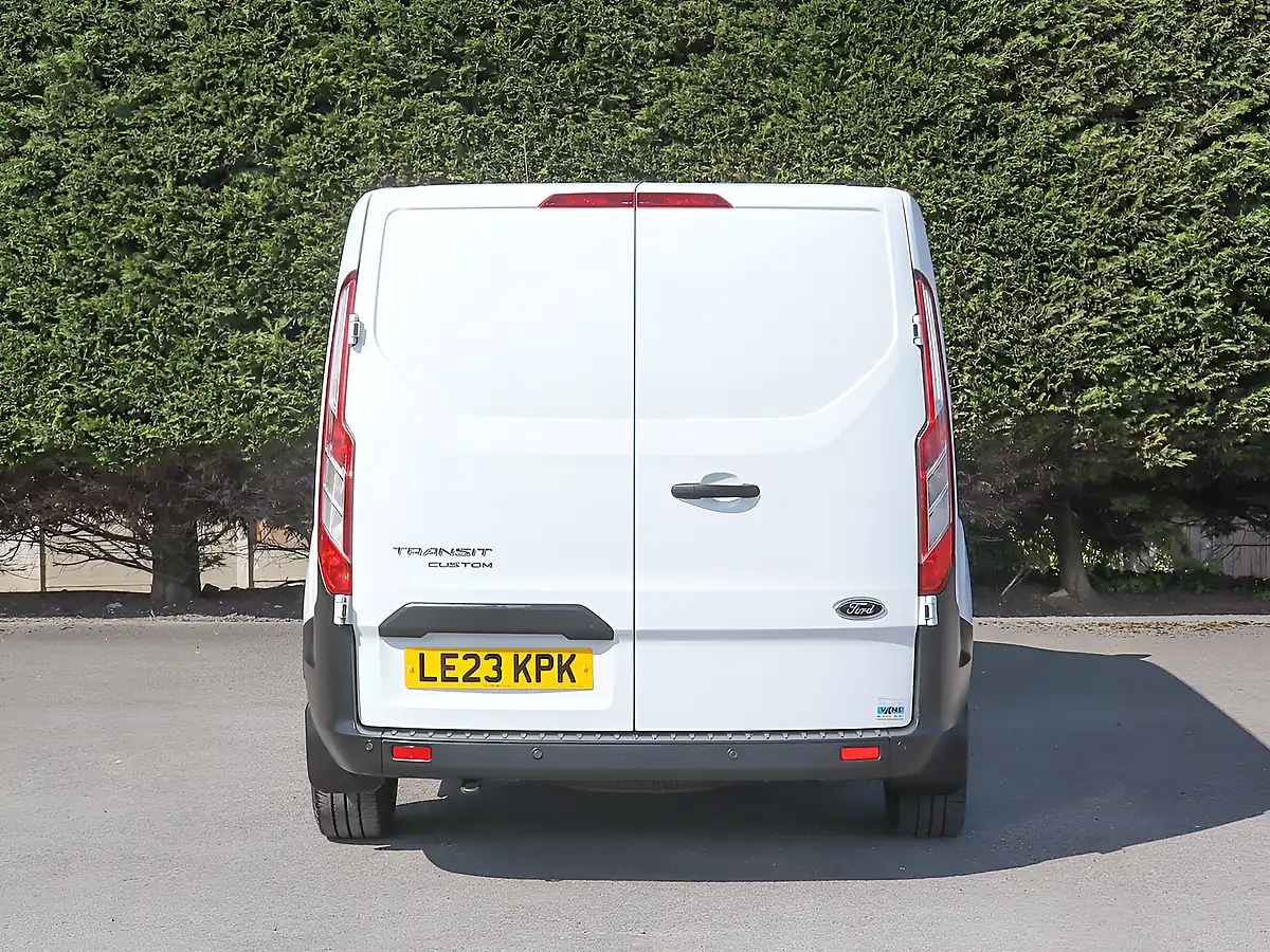 Used 2023 Ford Transit Custom Leader Frozen White - Interior and Exterior details 7