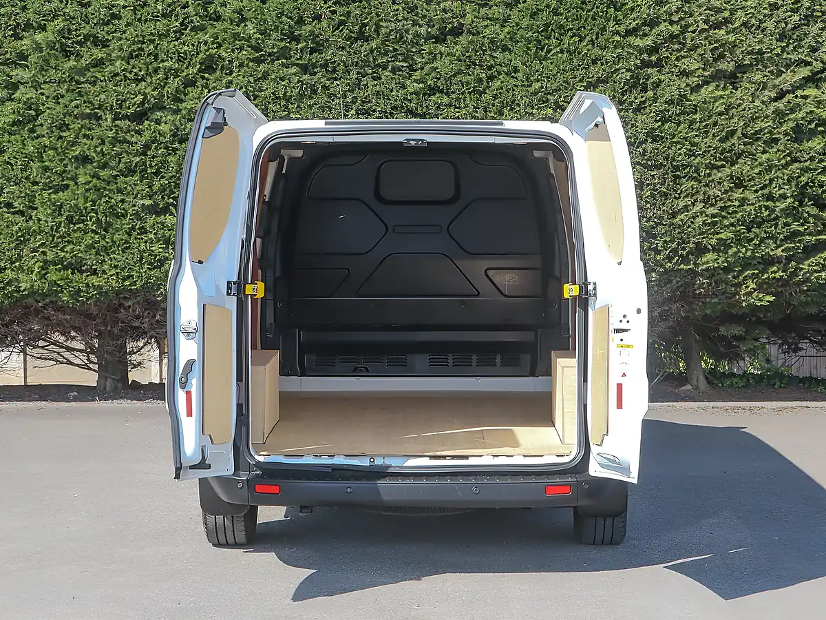 Used 2023 Ford Transit Custom Leader Frozen White - Interior and Exterior details 8