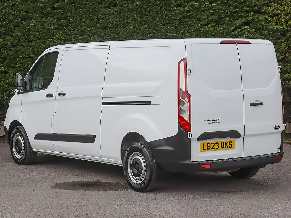 Used 2023 Ford Transit Custom Leader Frozen White - Interior and Exterior details 10