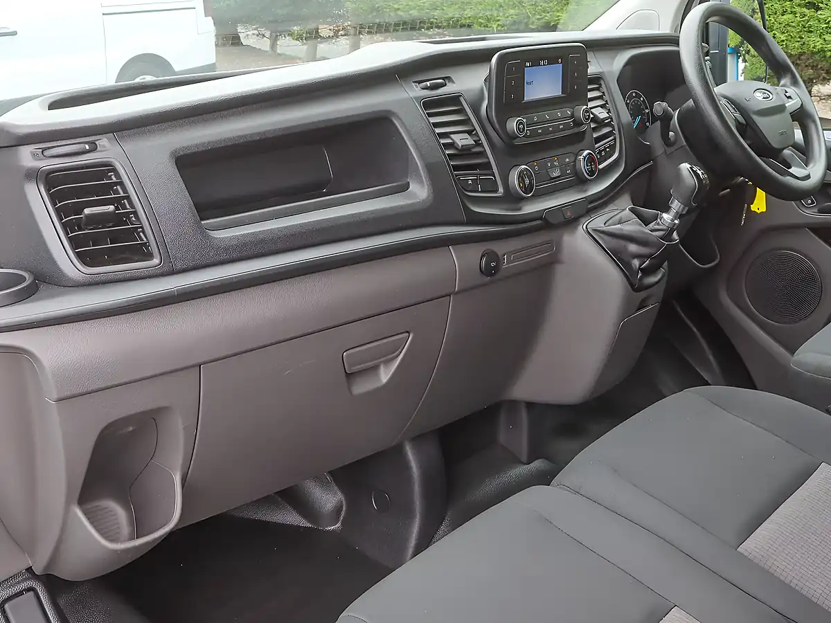 Used 2023 Ford Transit Custom Leader Frozen White - Interior and Exterior details 14