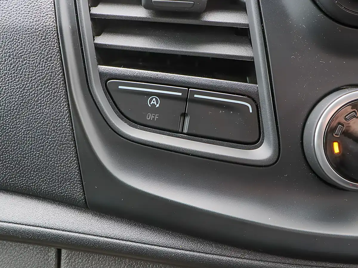 Used 2023 Ford Transit Custom Leader Frozen White - Interior and Exterior details 16