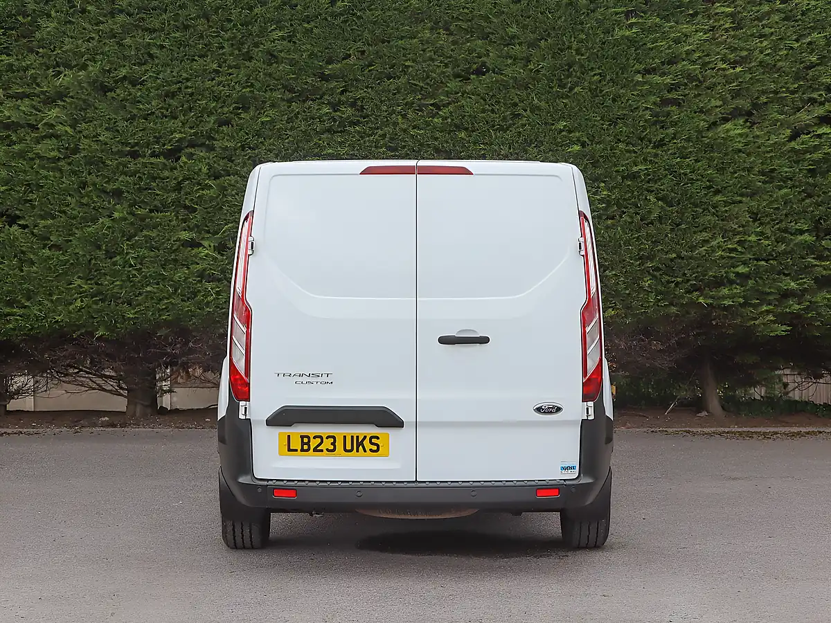 Used 2023 Ford Transit Custom Leader Frozen White - Interior and Exterior details 7
