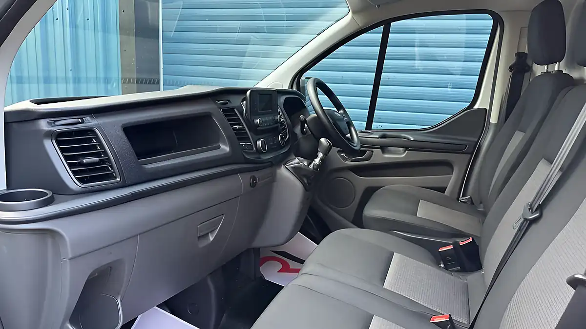 Used 2023 Ford Transit Custom Leader Frozen White - Interior and Exterior details 15