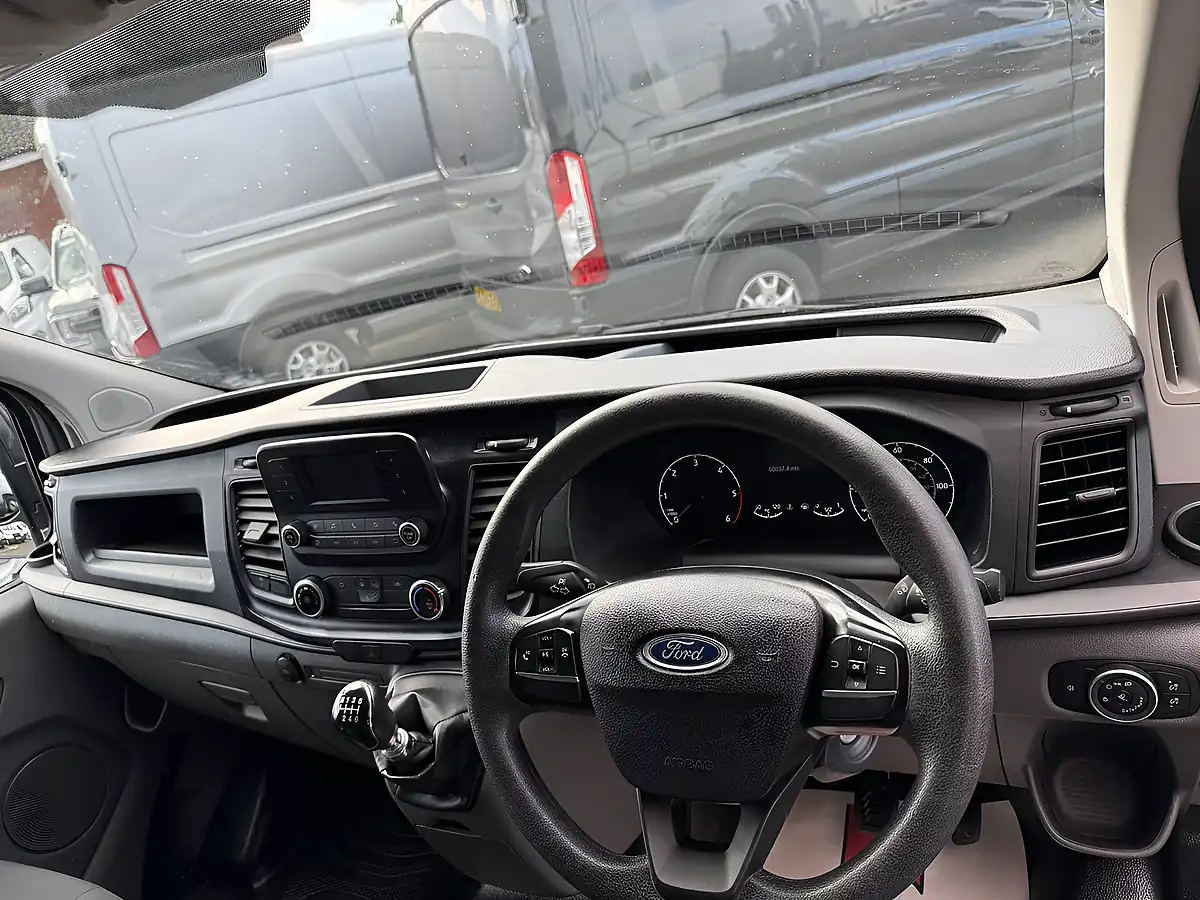 Used 2023 Ford Transit Custom Leader Moondust Silver (metallic) - Interior and Exterior details 6