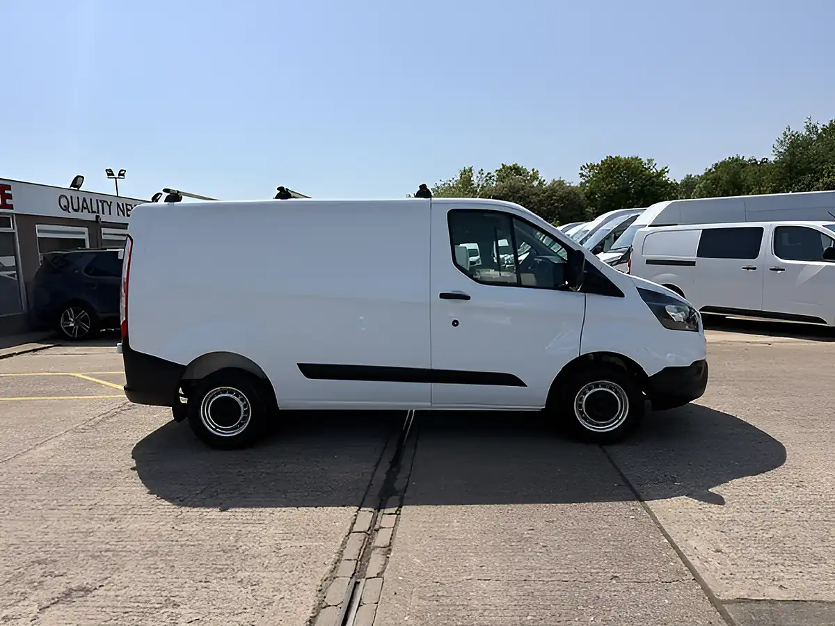 Used 2023 Ford Transit Custom Leader White - Interior and Exterior details 2
