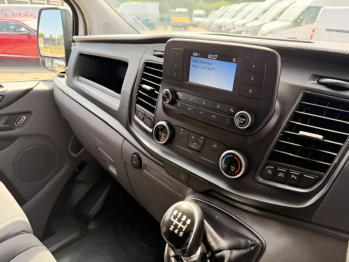 Used 2023 Ford Transit Custom Leader White - Interior and Exterior details 20