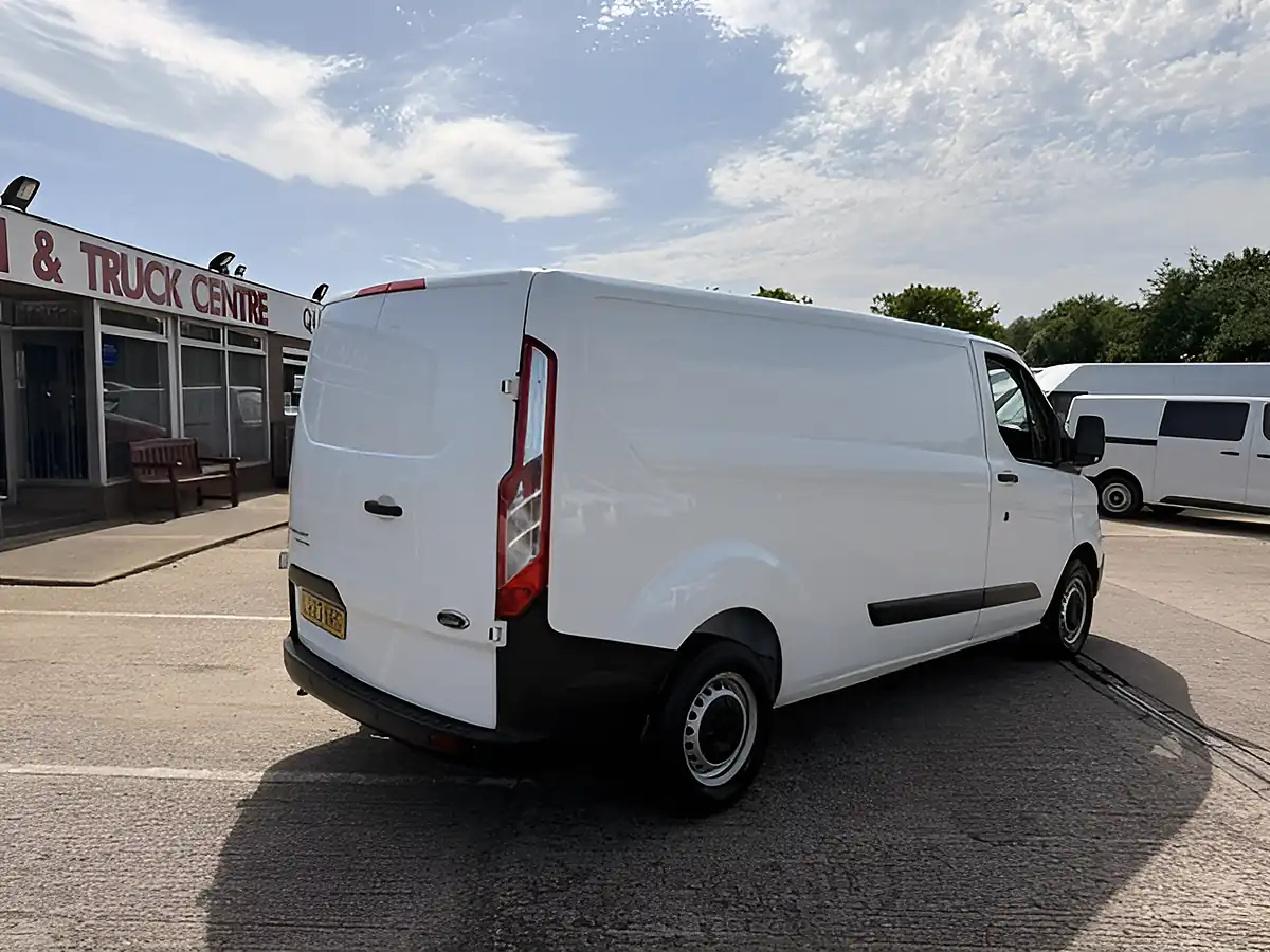 Used 2023 Ford Transit Custom Leader White - Interior and Exterior details 3