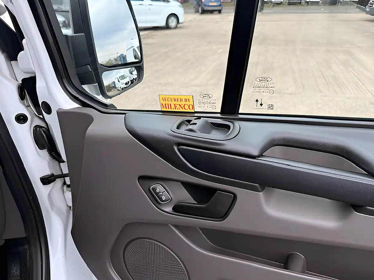 Used 2023 Ford Transit Custom Leader White - Interior and Exterior details 16