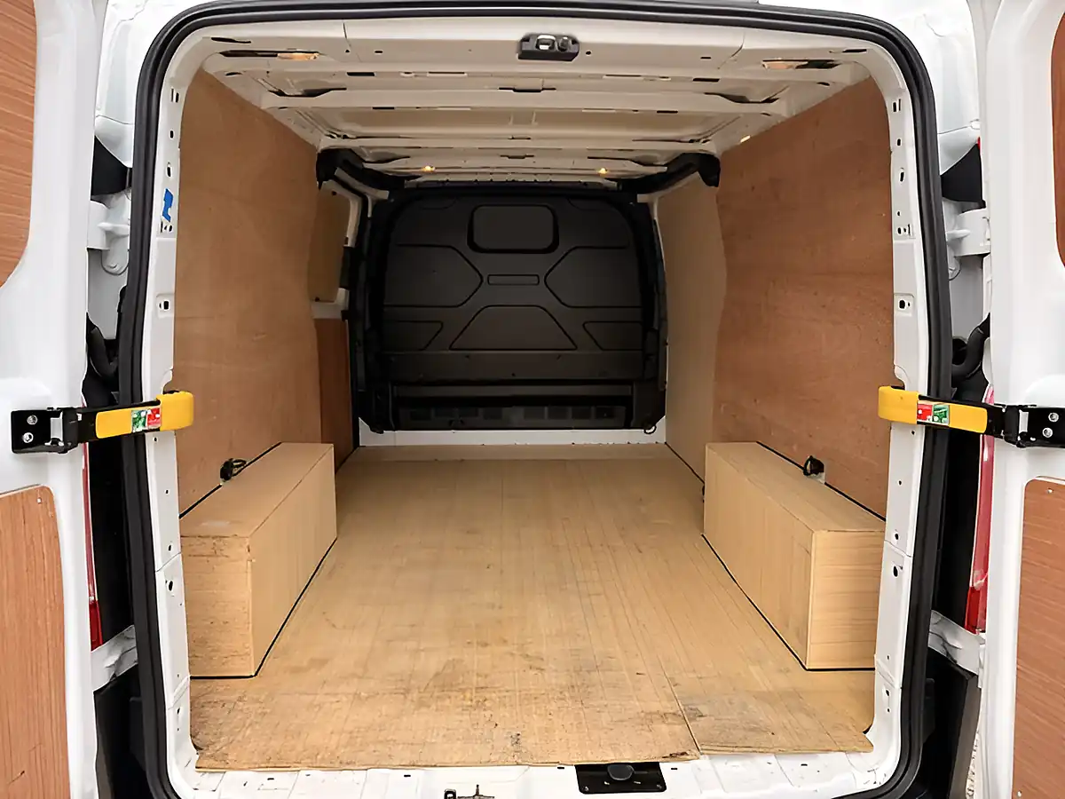 Used 2023 Ford Transit Custom Leader White - Interior and Exterior details 6
