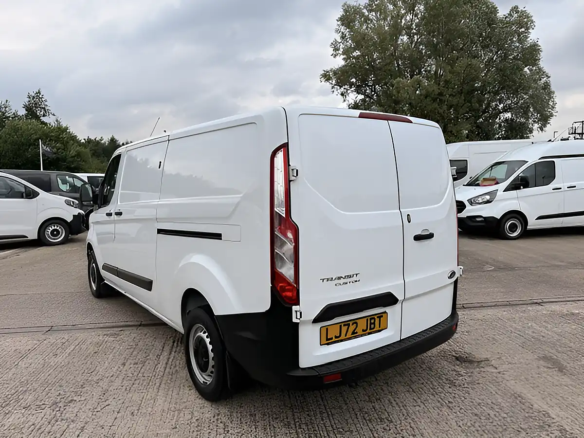 Used 2023 Ford Transit Custom Leader White - Interior and Exterior details 7