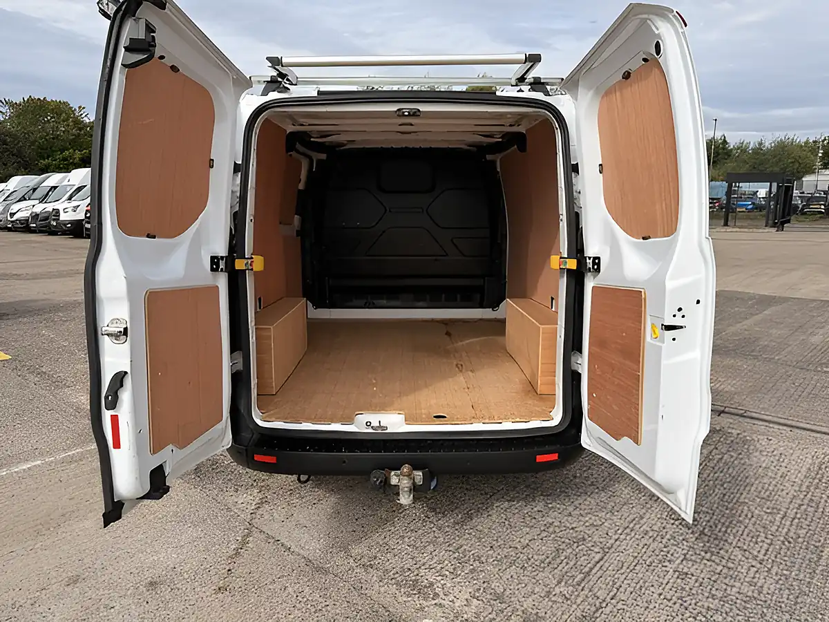 Used 2023 Ford Transit Custom Leader White - Interior and Exterior details 5