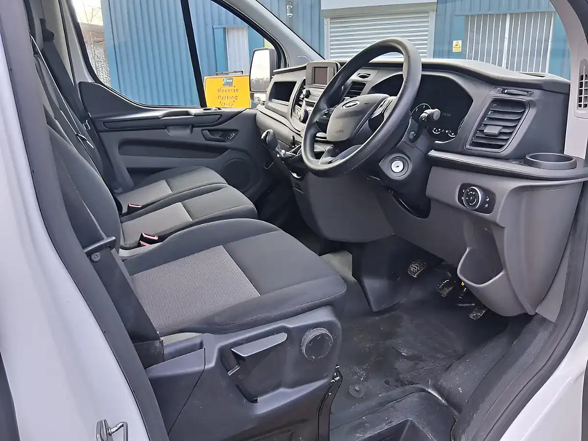 Used 2023 Ford Transit Custom Leader White - Interior and Exterior details 12