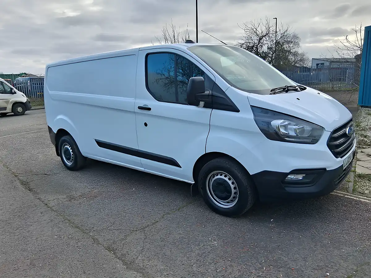 Used 2023 Ford Transit Custom Leader White - Interior and Exterior details 7