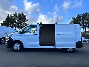 Used 2023 Ford Transit Custom Leader White - Interior and Exterior details 13
