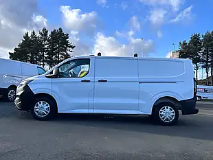 Used 2023 Ford Transit Custom Leader White - Interior and Exterior details 8