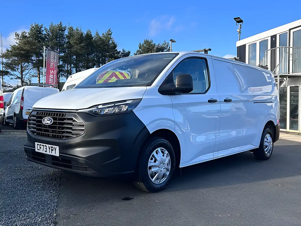 Used 2023 Ford Transit Custom Leader White - Interior and Exterior details 9