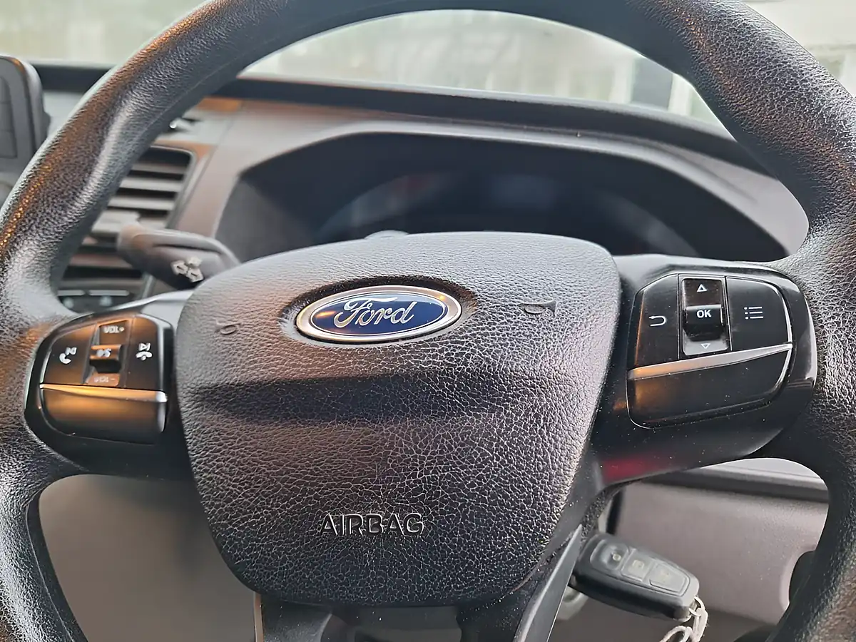 Used 2023 Ford Transit Custom Leader White - Interior and Exterior details 10