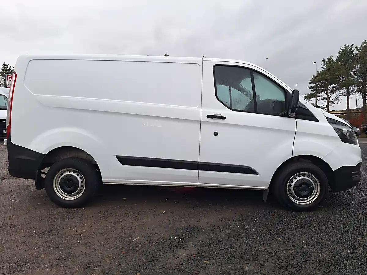Used 2023 Ford Transit Custom Leader White - Interior and Exterior details 2