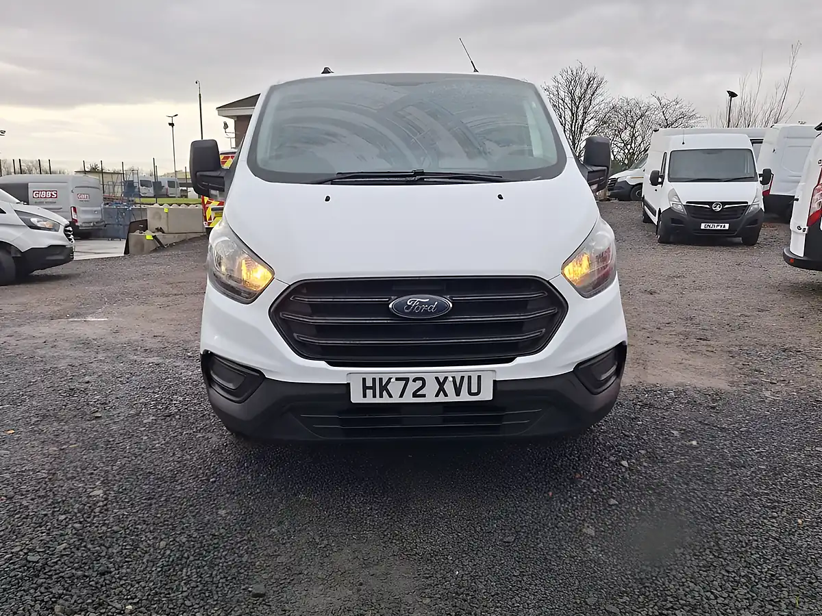 Used 2023 Ford Transit Custom Leader White - Interior and Exterior details 9