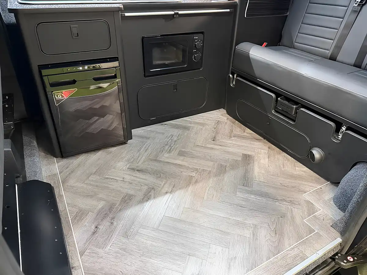 Used 2023 Ford Transit Custom Limited Black - Interior and Exterior details 10
