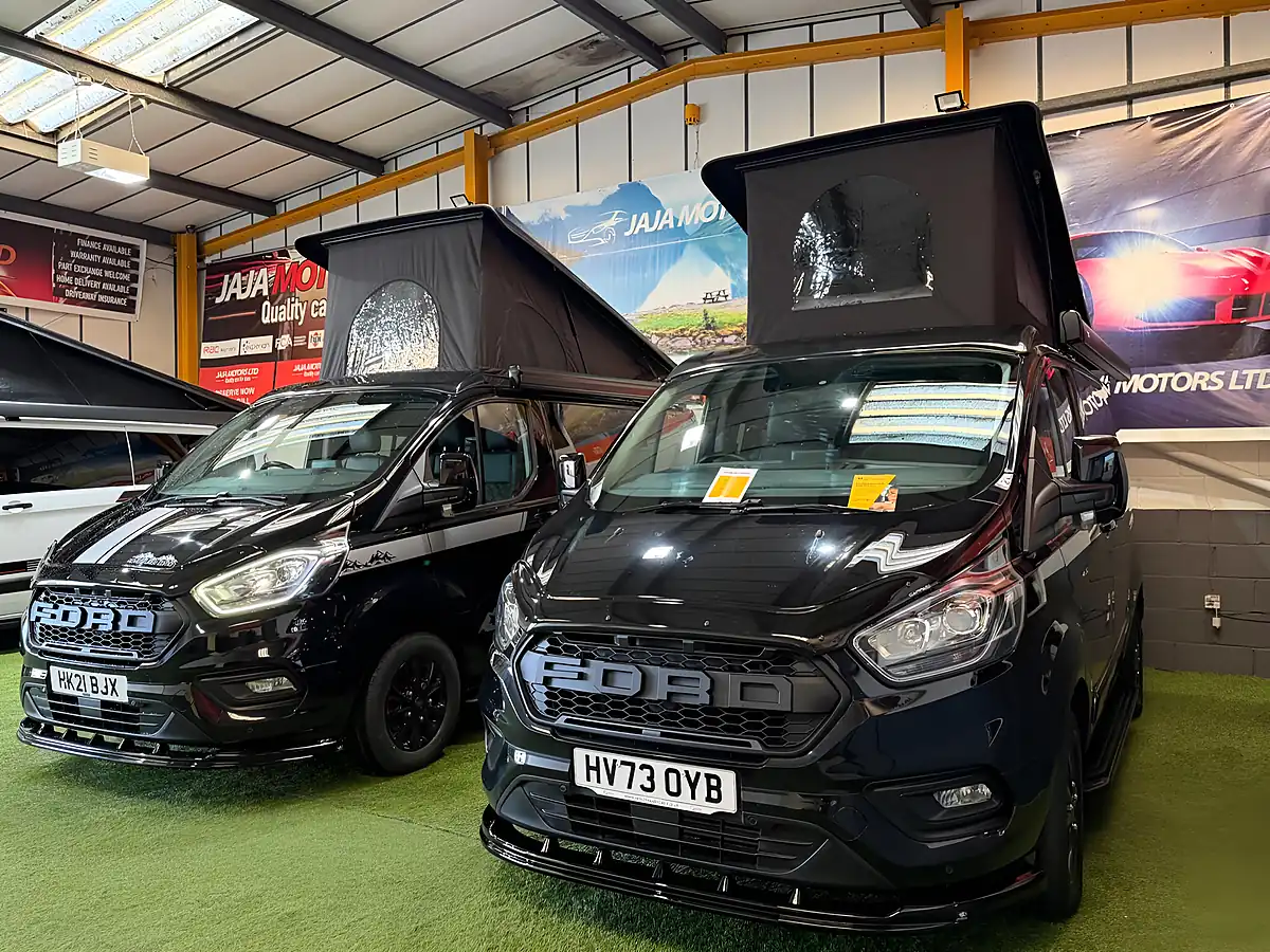 Used 2023 Ford Transit Custom Limited Black - Interior and Exterior details 8