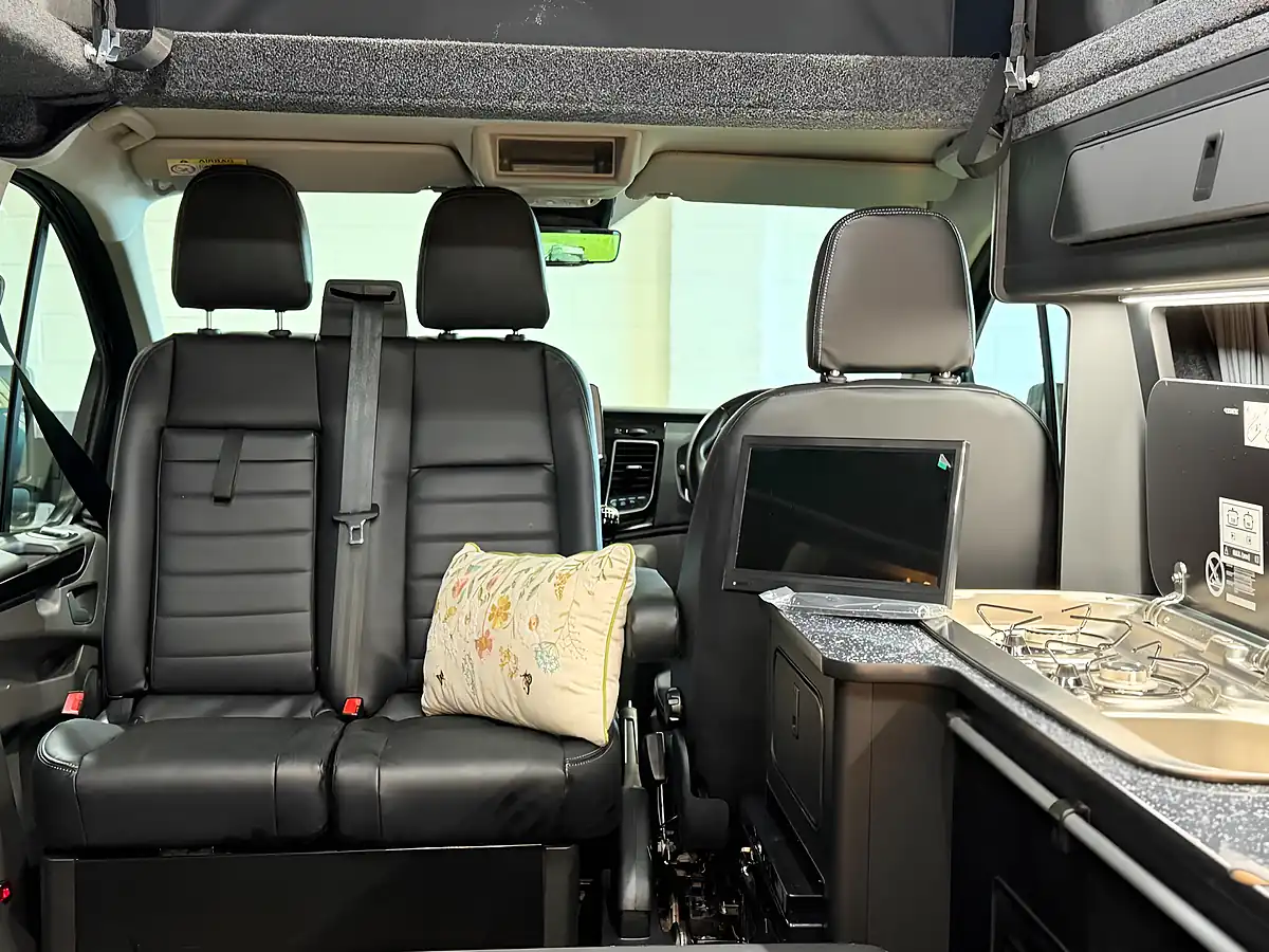 Used 2023 Ford Transit Custom Limited Black - Interior and Exterior details 9