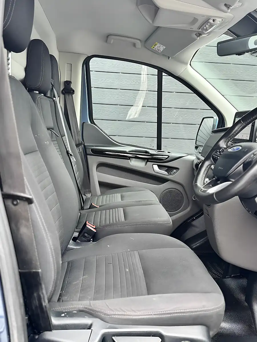 Used 2023 Ford Transit Custom Limited Blue - Interior and Exterior details 12