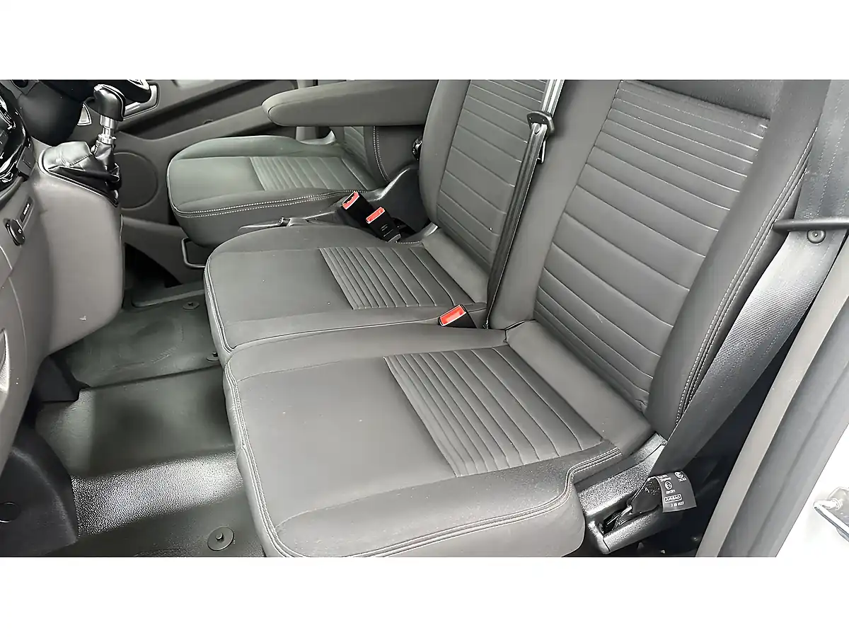 Used 2023 Ford Transit Custom Limited Frozen White - Interior and Exterior details 10
