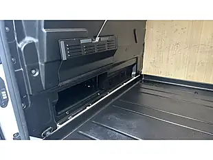 Used 2023 Ford Transit Custom Limited Frozen White - Interior and Exterior details 4