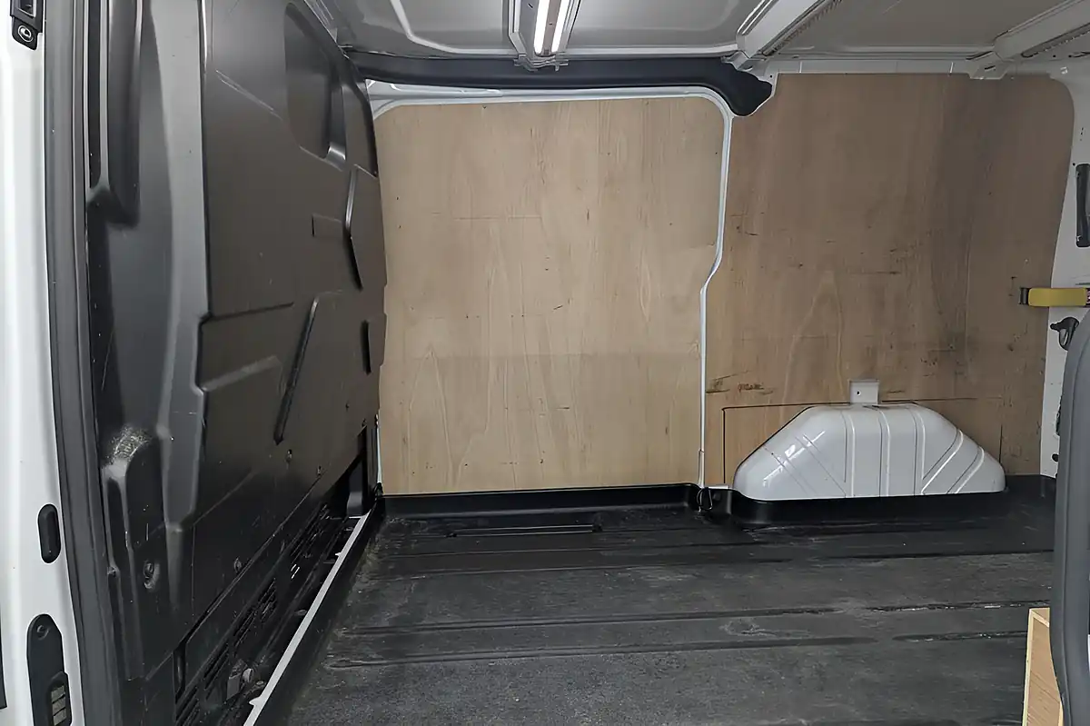 Used 2023 Ford Transit Custom Limited Frozen White - Interior and Exterior details 10