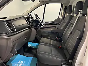 Used 2023 Ford Transit Custom Limited Frozen White - Interior and Exterior details 17