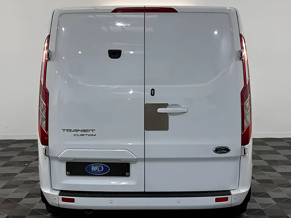 Used 2023 Ford Transit Custom Limited Frozen White - Interior and Exterior details 5